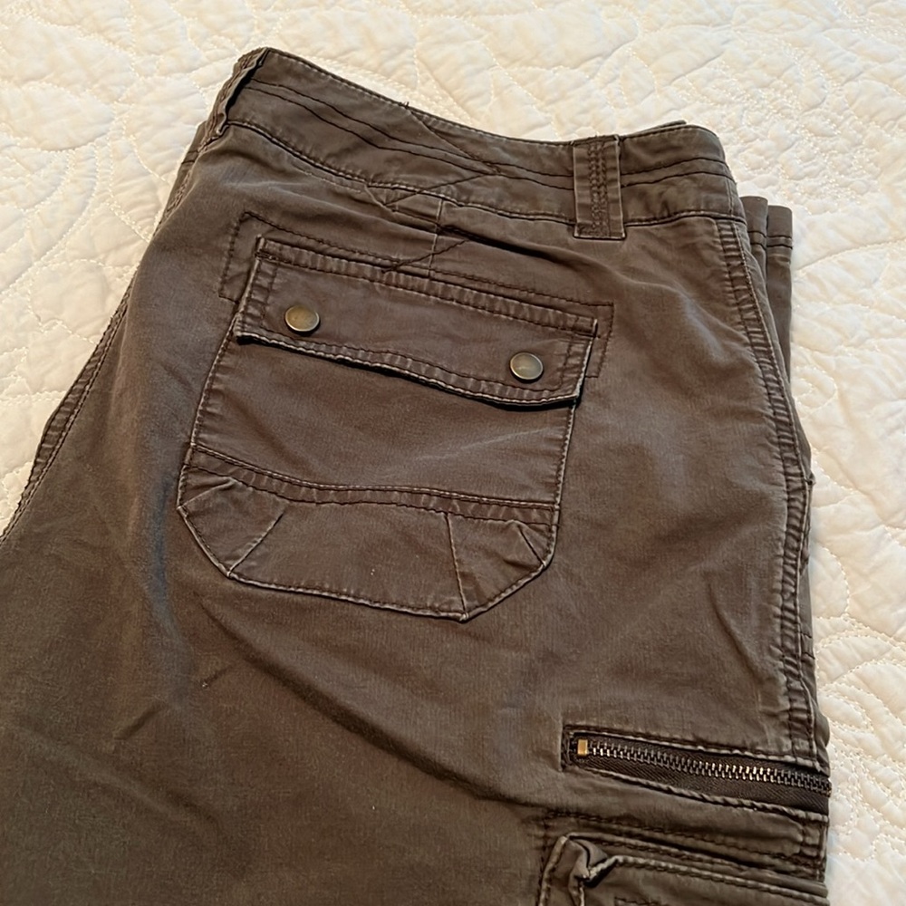 Courtenay Cargo Pants Women’s Size 12. - Picture 9 of 15